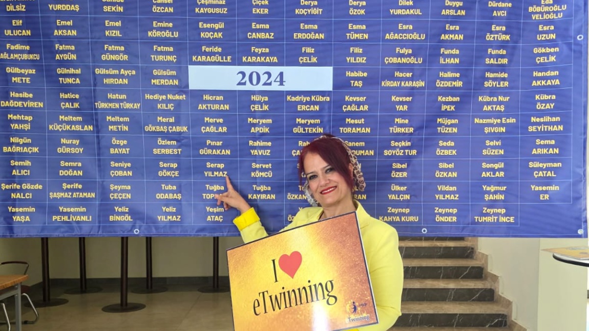 eTWİNNİNG  KALİTE ETİKETİ ÖDÜLÜ SERAP YAŞAR ÖĞRETMENİMİZE